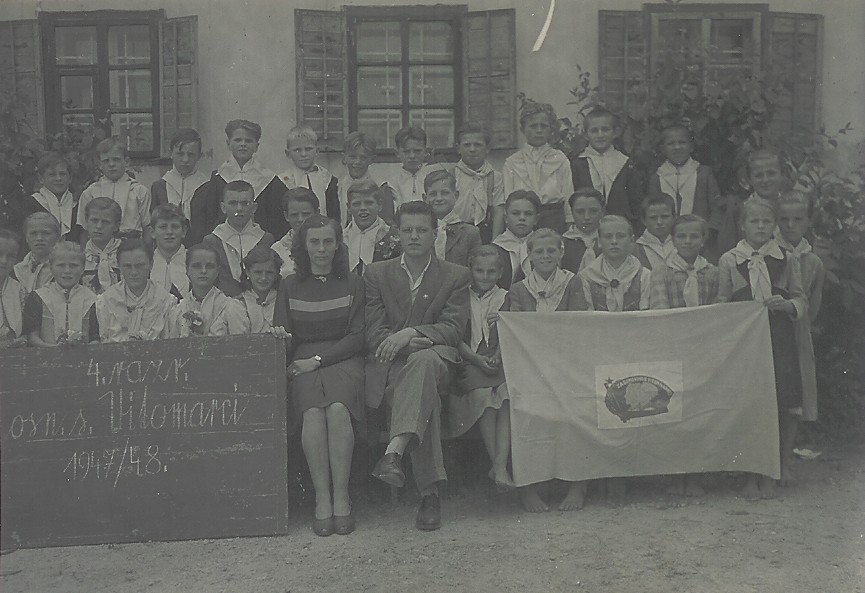  Slika 3: Povojna generacija učencev v &amp;scaron;olskem letu 1947/48.