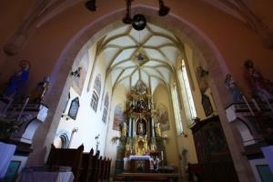 rsz_165730cerkev_-_notranjost-_rdo-_2011